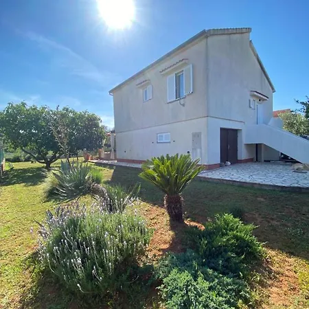 דירה Beautiful Island House *