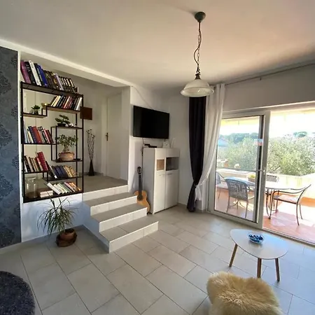 Beautiful Island House *