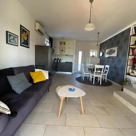 Beautiful Island House *