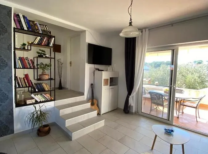 Beautiful Island House *