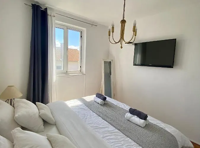 Beautiful Island House *